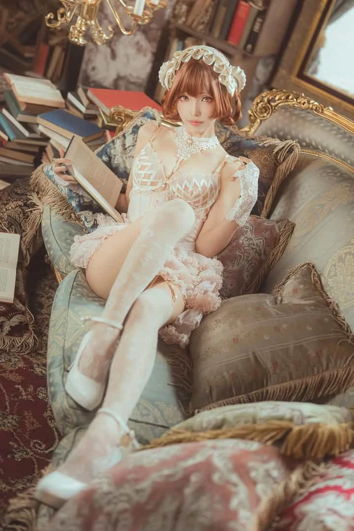 ElyEE子 2025年10月订阅S.Book Witch 書本魔女
