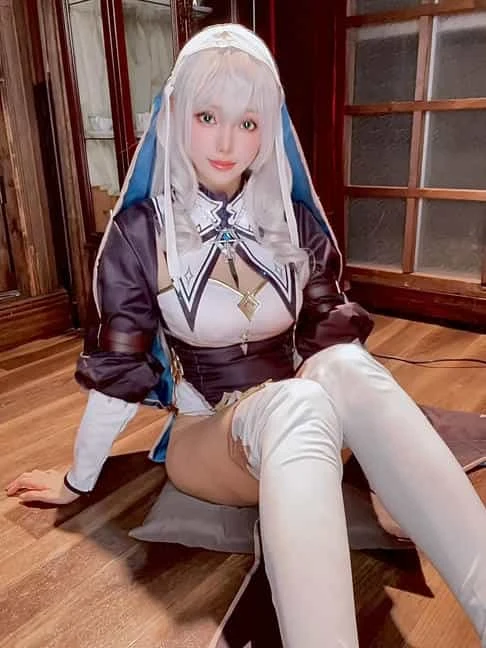 ElyEE子 Shirogane noel~Nun