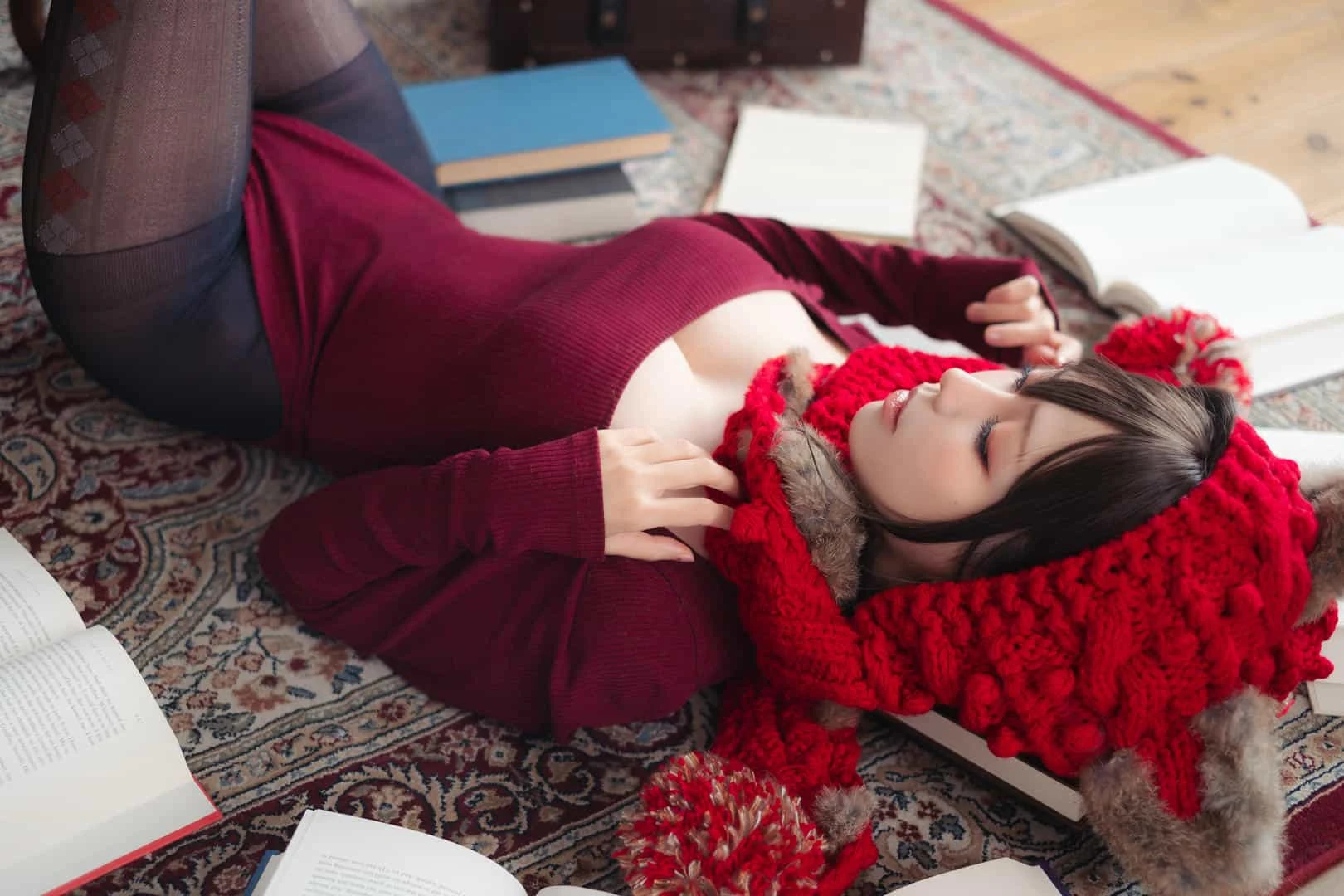 ElyEE子 红色 KNITTING