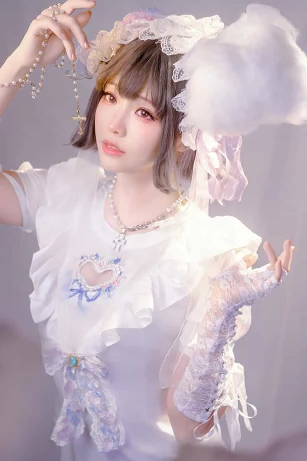 ElyEE子 2024年10月订阅 (2／3套) Cloudy Dreaming雲朵夢境