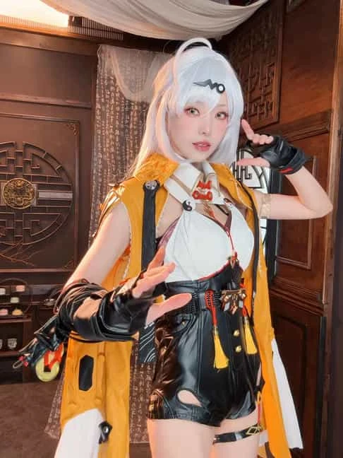 ElyEE子 2025年09月订阅 Yixuan儀玄