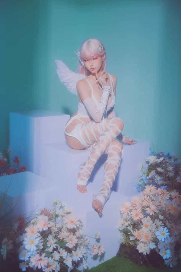 ElyEE子 2024年10月订阅 (1／3套) Plant Angel植天使