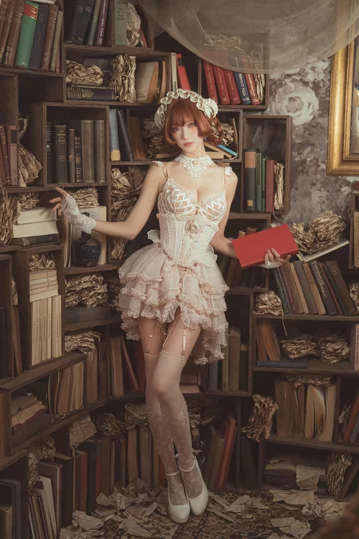ElyEE子 2025年10月订阅S.Book Witch 書本魔女