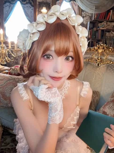 ElyEE子 2025年10月订阅 自拍