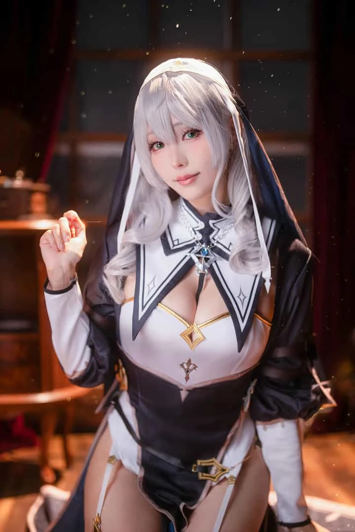 ElyEE子 Shirogane noel~Nun