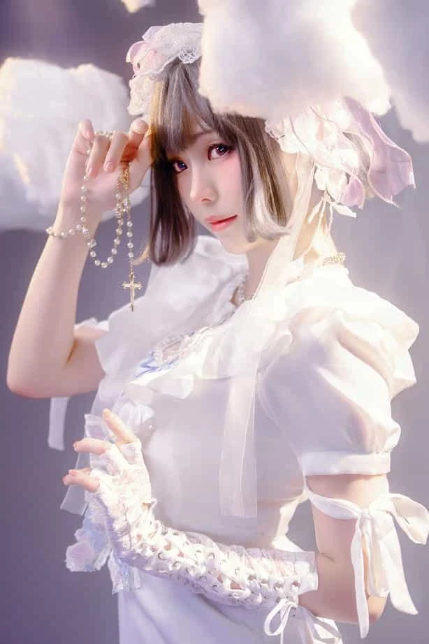 ElyEE子 2024年10月订阅 (2／3套) Cloudy Dreaming雲朵夢境