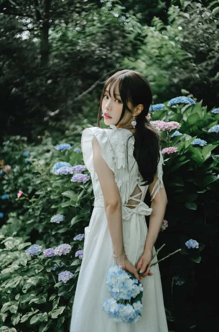 ElyEE子 2024 July-Tier 3 A.Rainy Season雨季繡球花