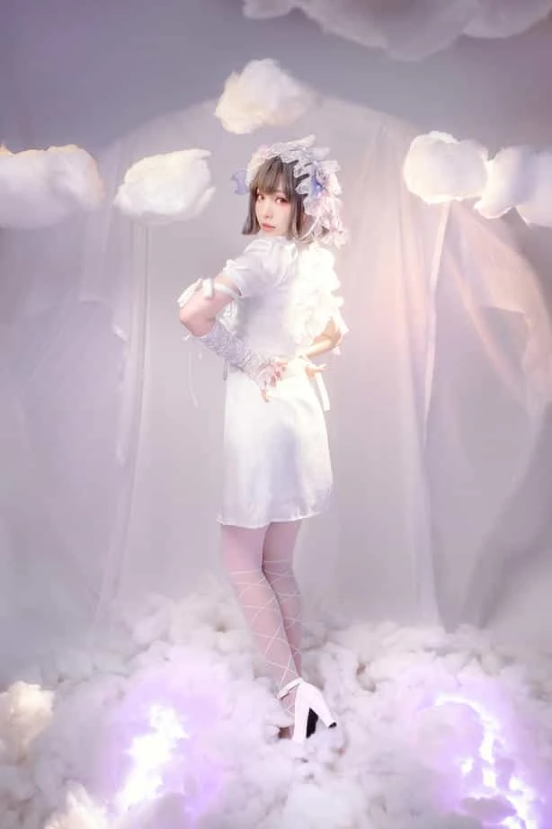 ElyEE子 2024年10月订阅 (2／3套) Cloudy Dreaming雲朵夢境