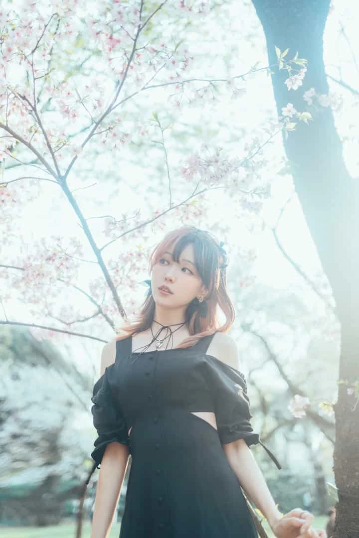 ElyEE子 2025年04月订阅 (4套)