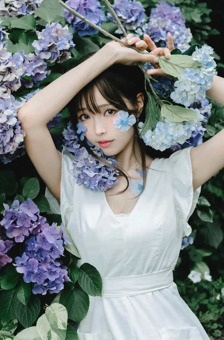ElyEE子 2024 July-Tier 3 A.Rainy Season雨季繡球花