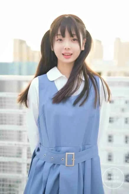 稚乖画册 夜夜 天台真空80D白丝