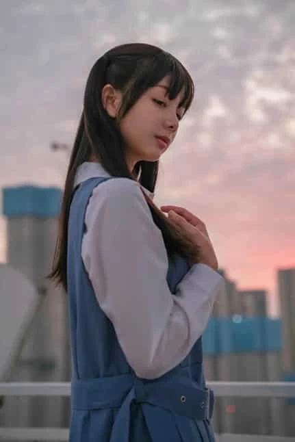 稚乖画册 夜夜 天台真空80D白丝