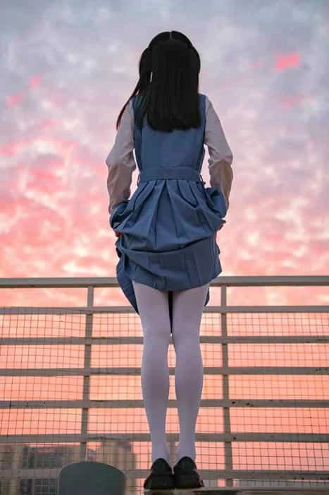 稚乖画册 夜夜 天台真空80D白丝