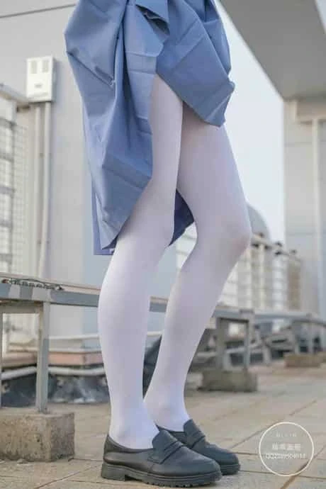 稚乖画册 夜夜 天台真空80D白丝