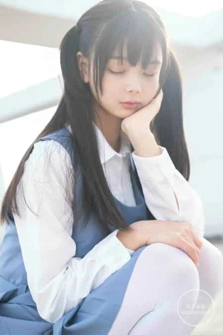 稚乖画册 夜夜 天台真空80D白丝