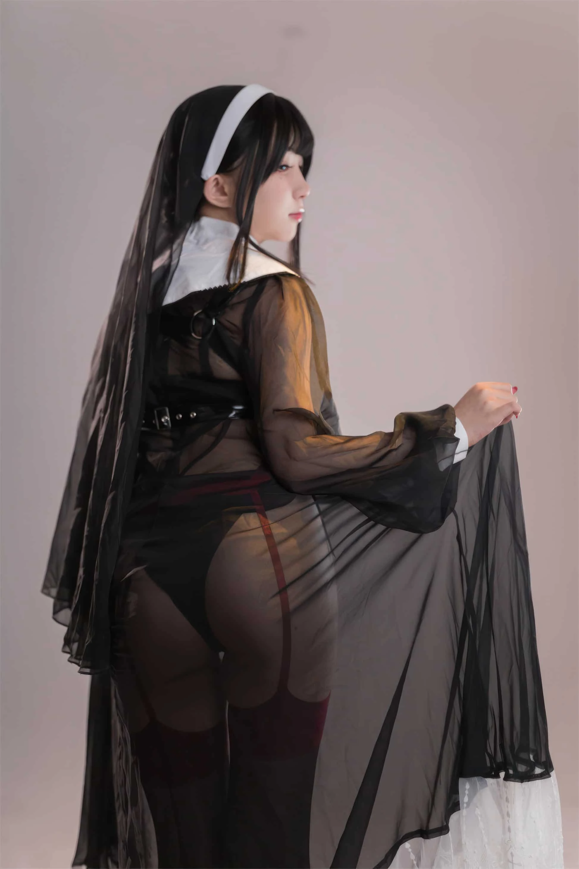 花铃 修女的忏悔室