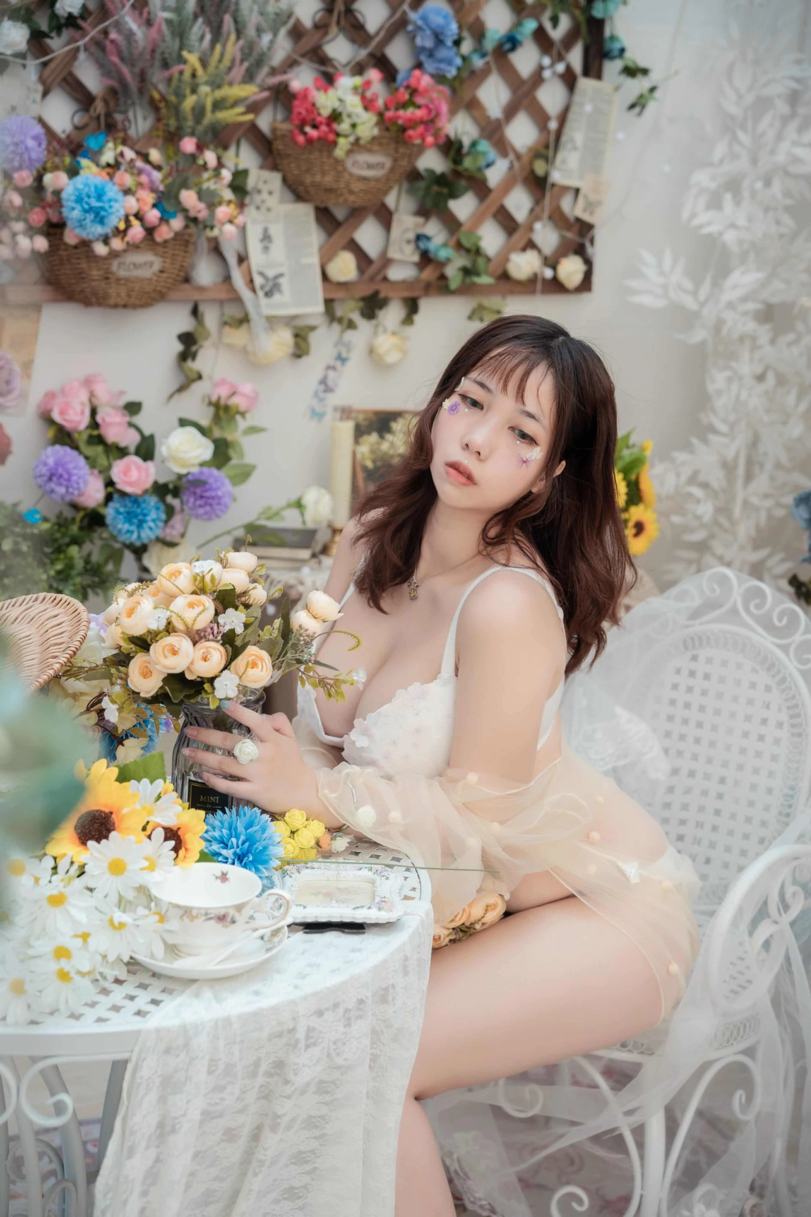 魅瞳Meroko 花房姑娘