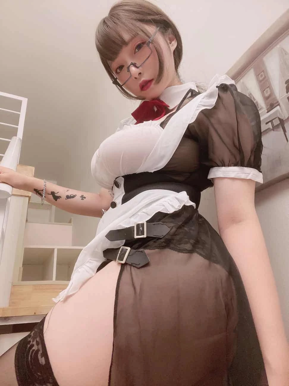 次屁啦 - 透明女仆桃