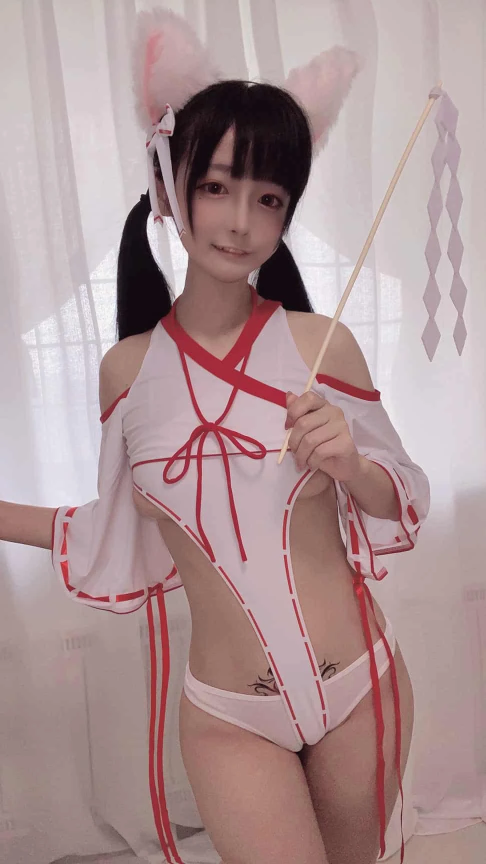 佳佳好难啊 - 神社巫女