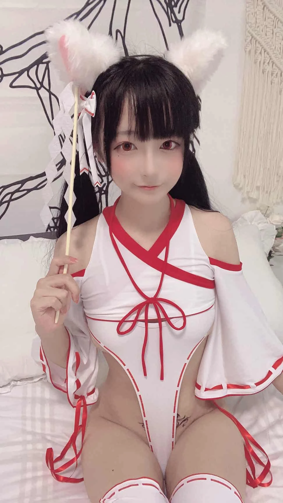 佳佳好难啊 - 神社巫女