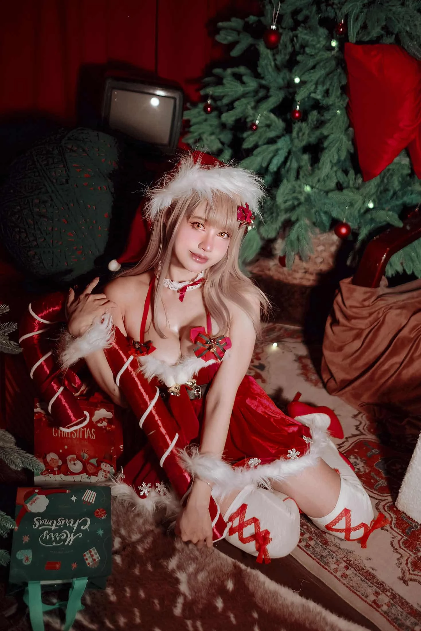 PingPing Emma Xmas NIKKE