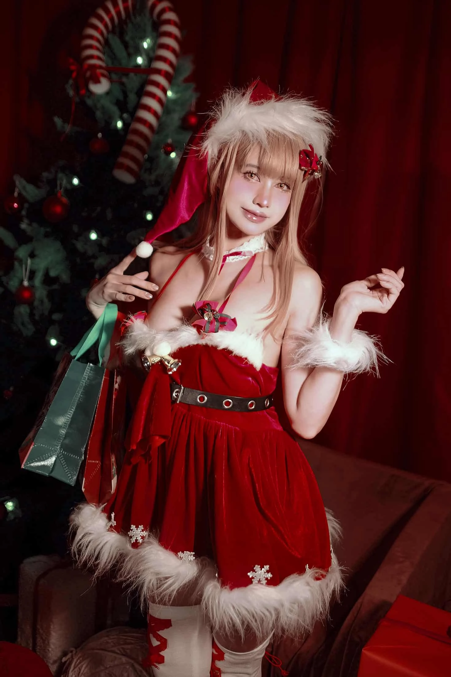 PingPing Emma Xmas NIKKE