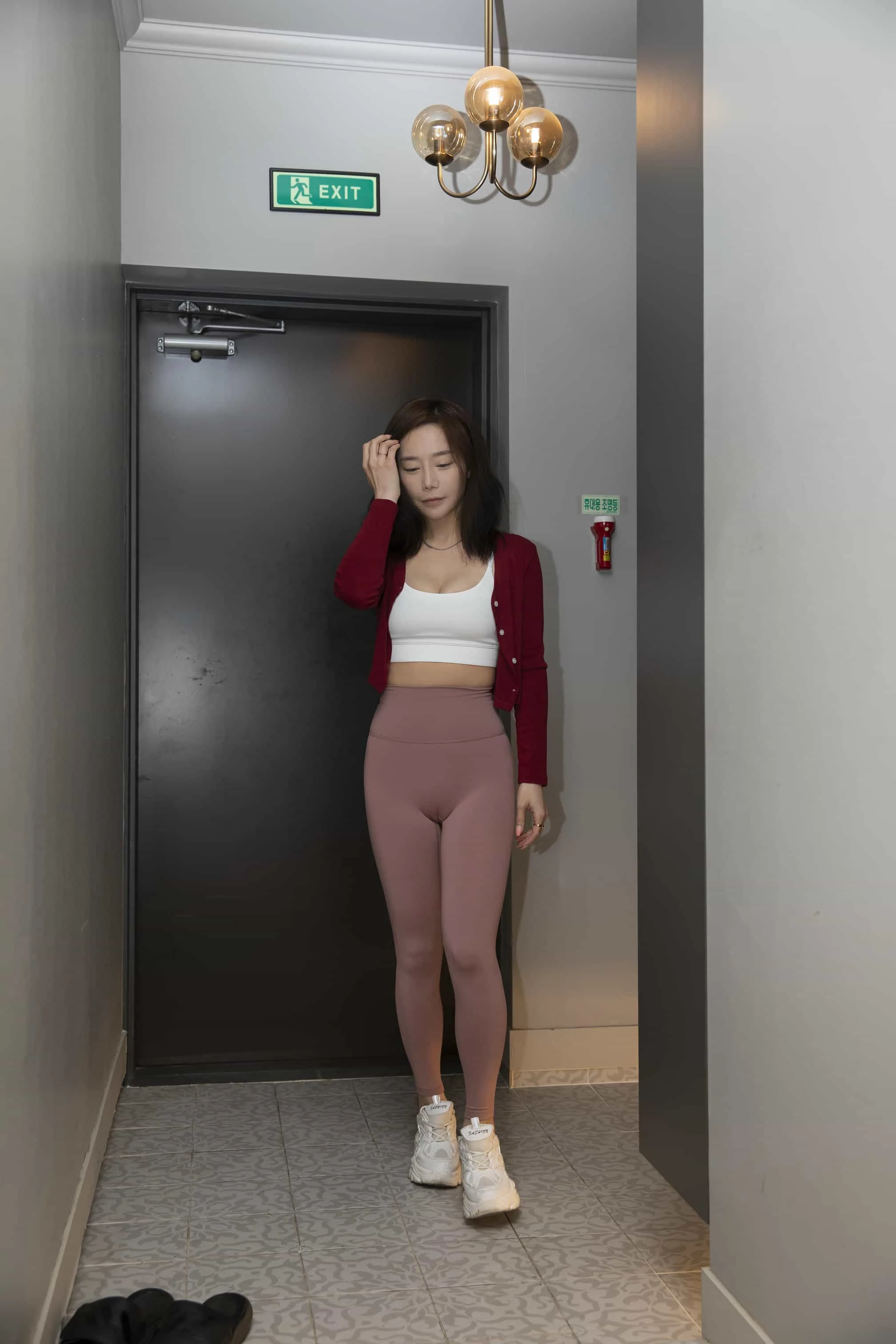 BUNNY Lee Ha Kim A helper serise S.1