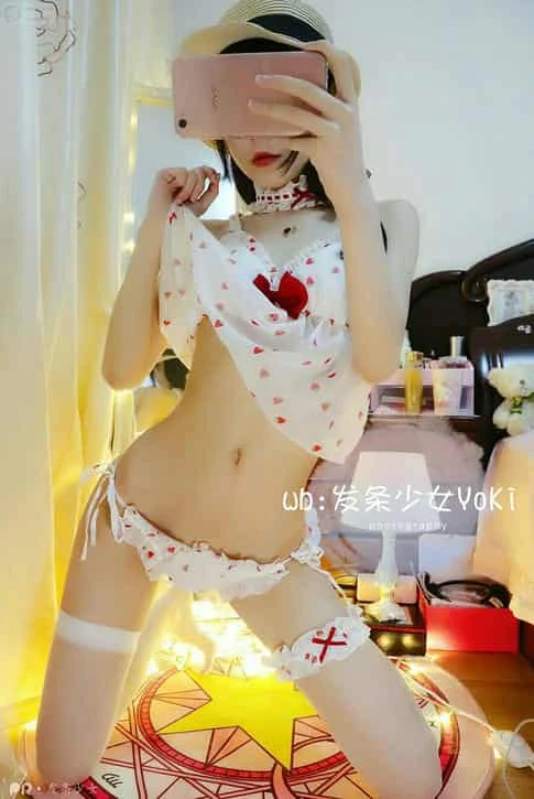 迷之呆梨 - 色气小女友(21P+2V)