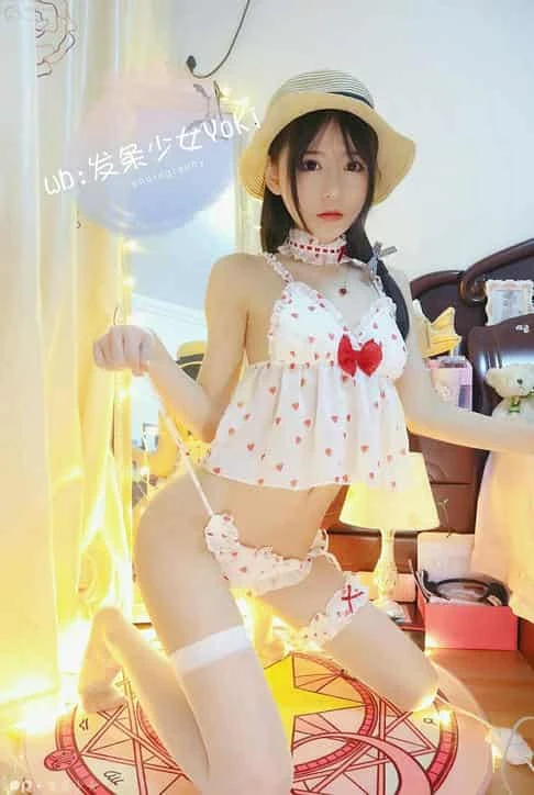 迷之呆梨 - 色气小女友(21P+2V)