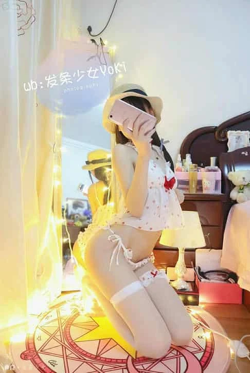 迷之呆梨 - 色气小女友(21P+2V)