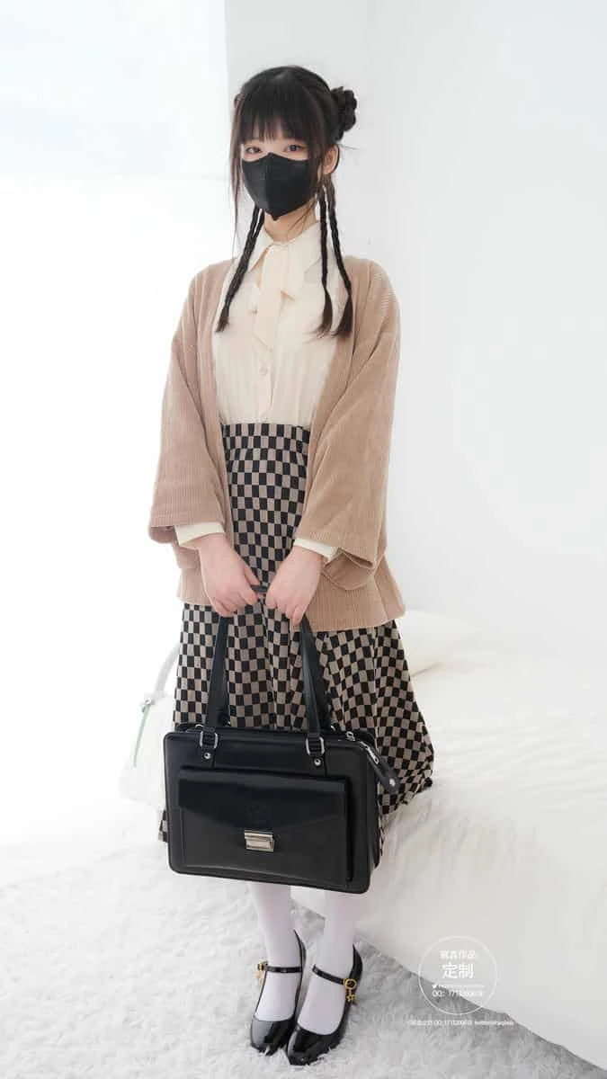 紧急企划 EX-007 见希w 白丝JK制服